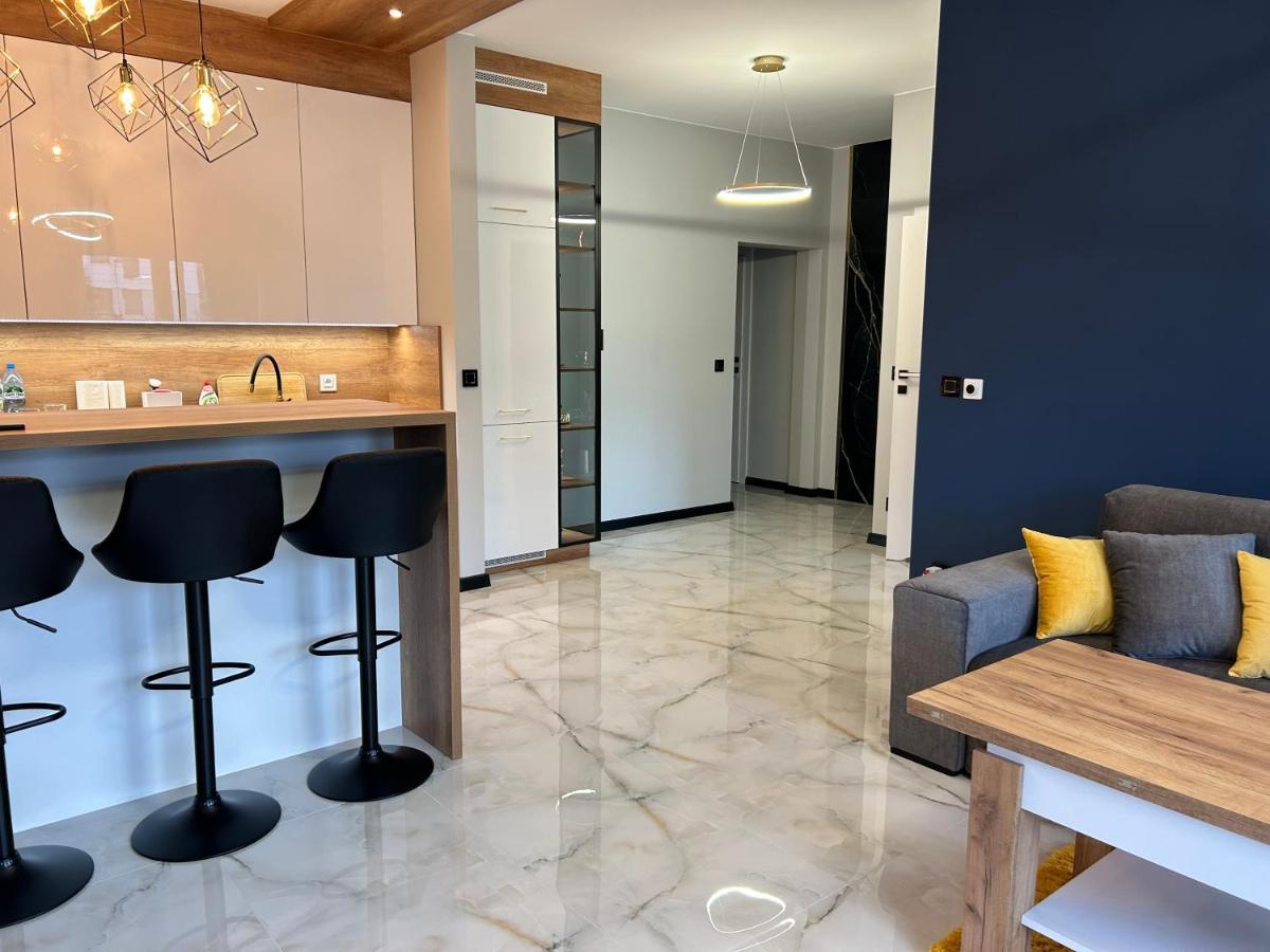 Golden Luxury Suite Nowy Dwor Mazowiecki Exterior photo